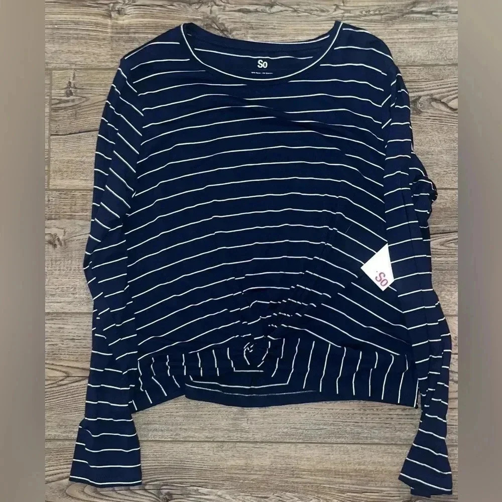 NWT SO brand navy Long-sleeved, loose fitting shirt knot oversized